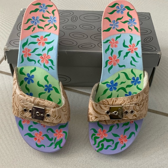 Dr. Scholl's Shoes - Dr Scholl’s Original Vintage Floral Hand Painted excercise wood sandals NIB